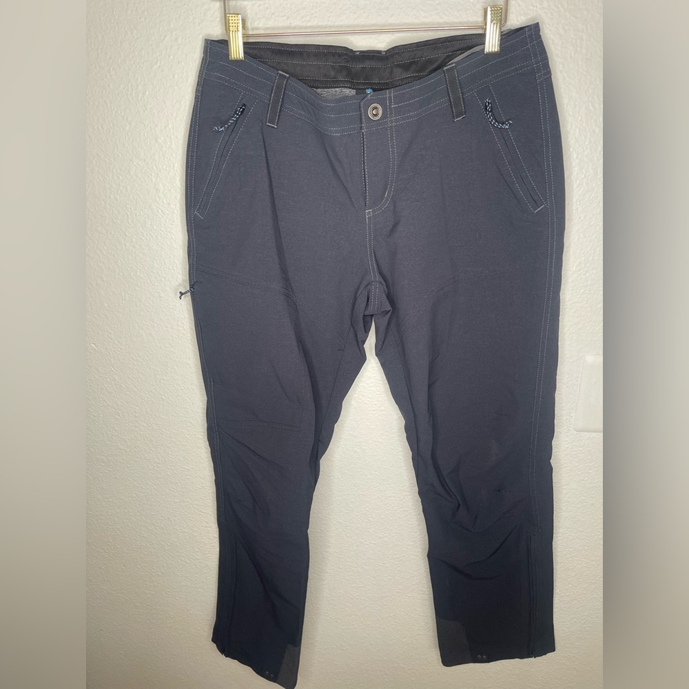 KUHL women’s hicking pants size 12 short measurements